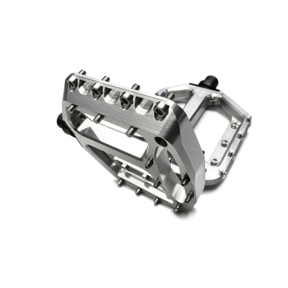 Nedažyti HXR COMPONENTS platforminiai pedalai su plieninėmis ašimis
