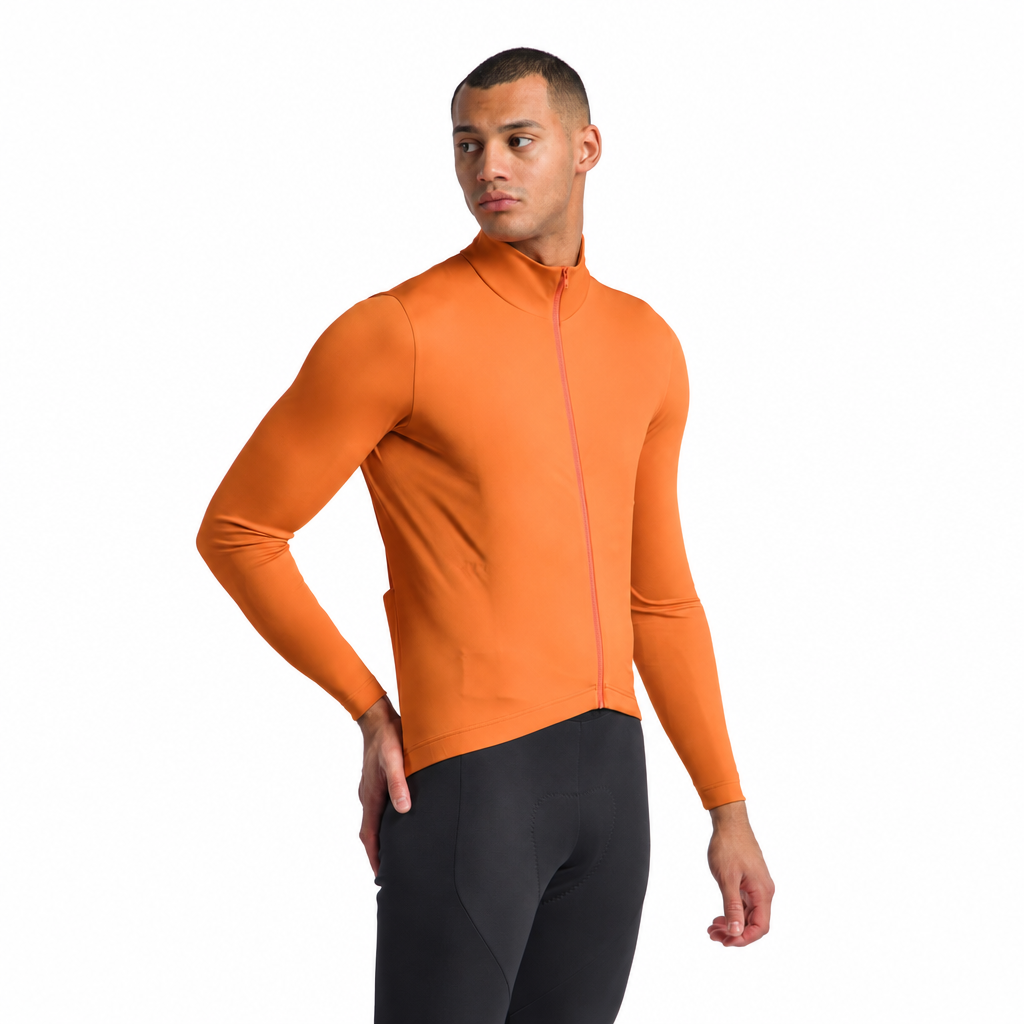 Giacca SPORTFUL CLASSIC 2 arancione, vista a tre quarti su sfondo bianco
