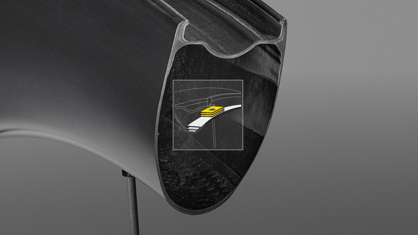 Roue Arrière MAVIC COSMIC SLR 32 Tubeless Ready (Center Lock) Noir