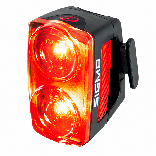 Tylna lampka SIGMA Buster RL 150 ze światłem STOP — widok produktu na białym tle