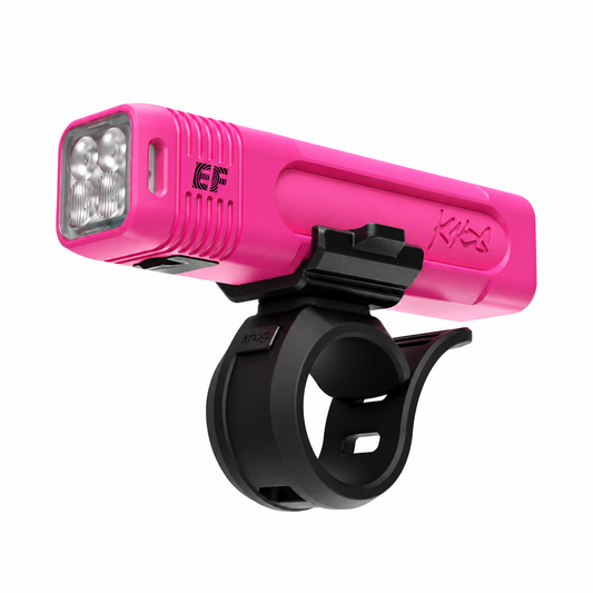 Luce anteriore KNOG BLINDER PRO 900 edizione limitata E.F. Pro Cycling rosa — vista del prodotto su sfondo bianco