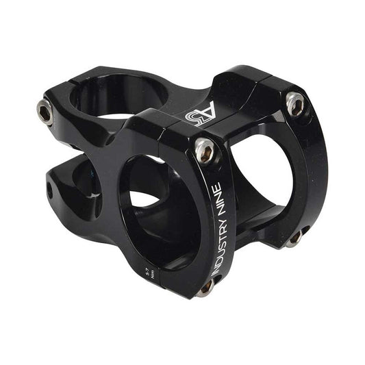 Attacco manubrio INDUSTRY NINE A35 nero — vista principale su sfondo bianco