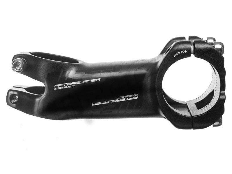 Czarny aluminiowy mostek FSA AFTERBURNER -12° — widok z prawego profilu