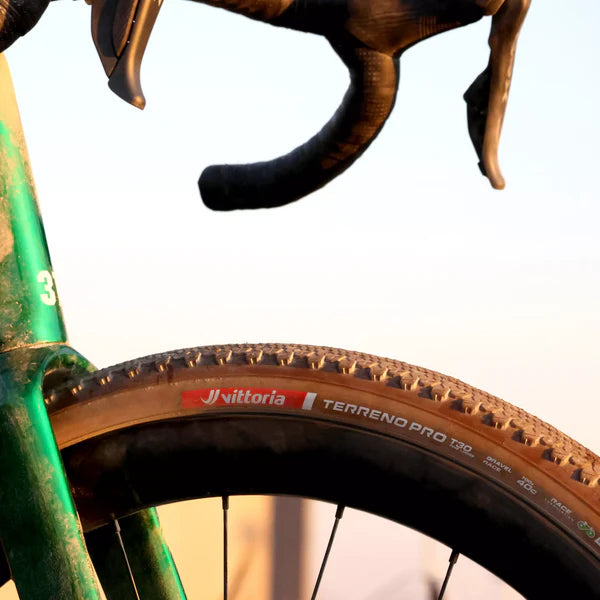 VITTORIA TERRENO PRO T30 Fine Loose Gravel Race 700x45c Tubeless Ready Soft Brun-dæk